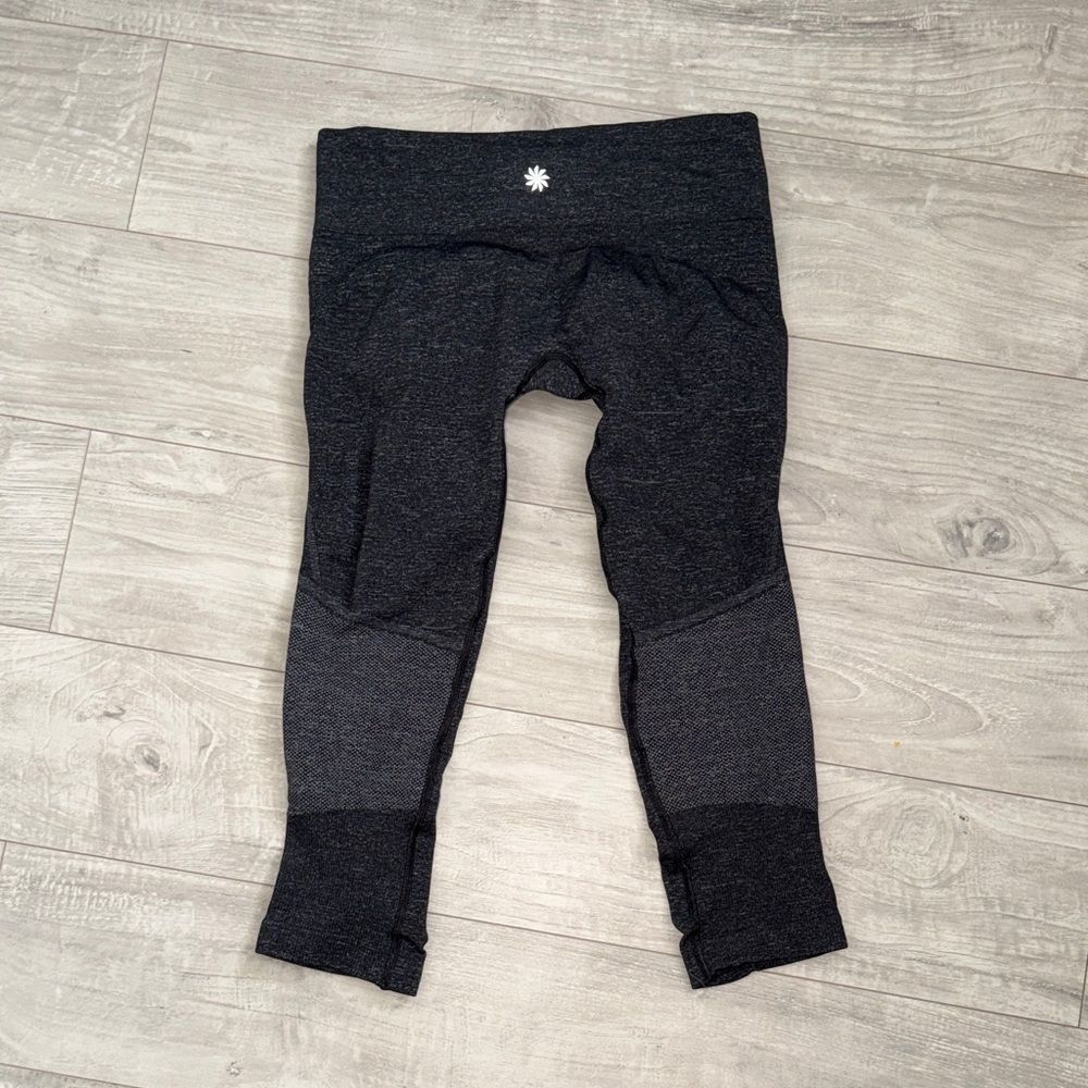 Athleta Women's Black and Grey Leggings